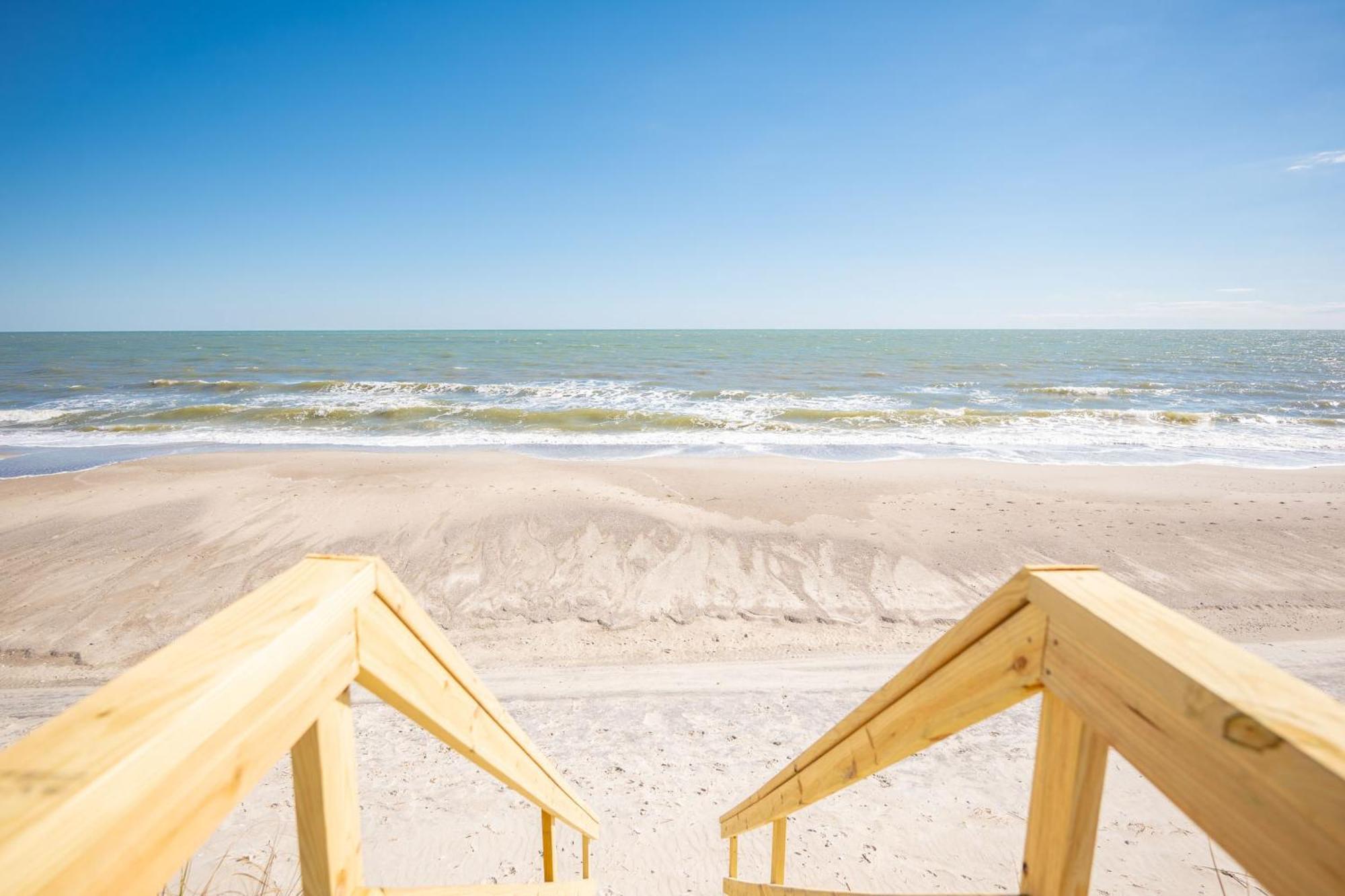 Villa Re-Juvenated Oak Island Exterior foto