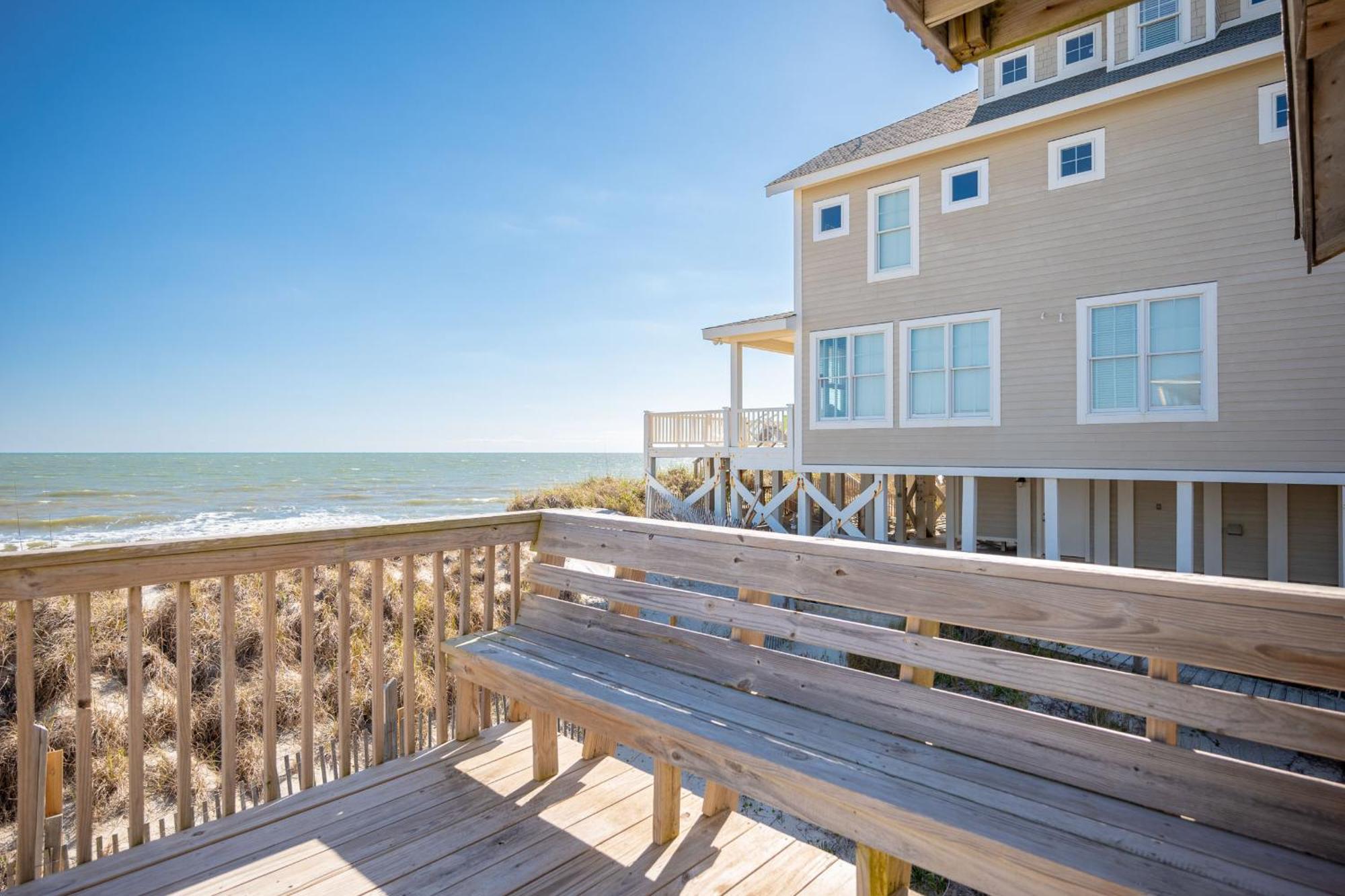 Villa Re-Juvenated Oak Island Exterior foto